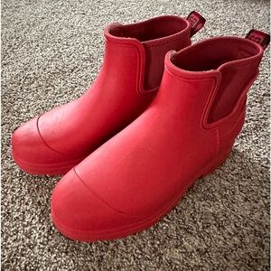 Ugg ankle rain boots women’s 11